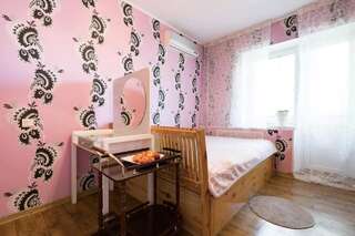 Гостевой дом Guest House on Kaldaiakova 38 Алматы Стандартный двухместный номер с 1 кроватью и общей ванной комнатой-5
